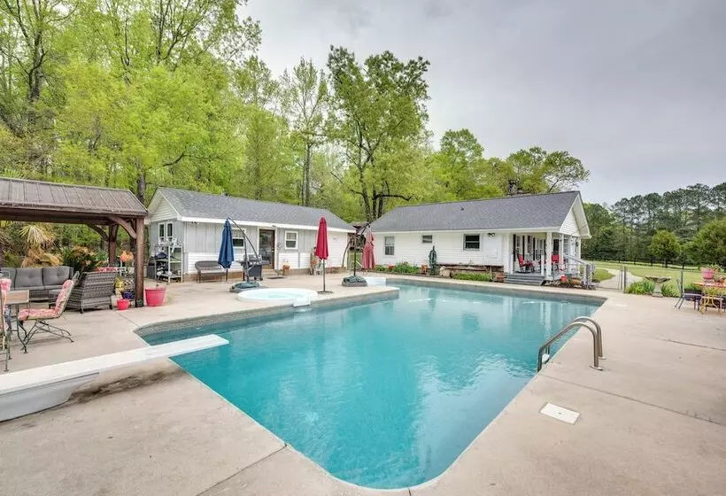 Buckhead Cabin W/ Fireplaces & Private Pool!