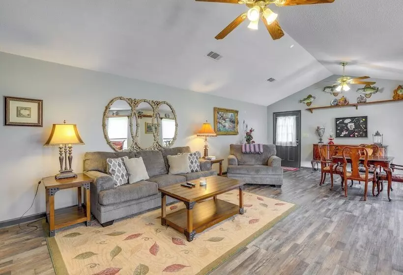 Buckhead Cabin W/ Fireplaces & Private Pool!