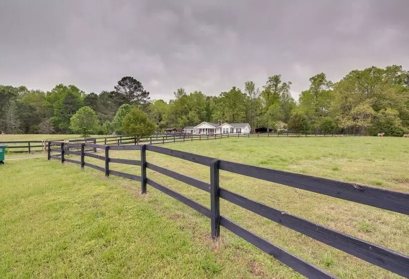 Buckhead Cabin W/ Fireplaces & Private Pool!