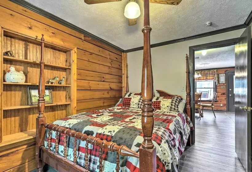 Buckhead Cabin W/ Fireplaces & Private Pool!