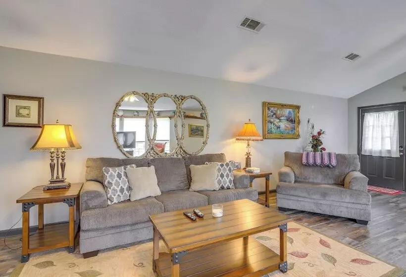 Buckhead Cabin W/ Fireplaces & Private Pool!