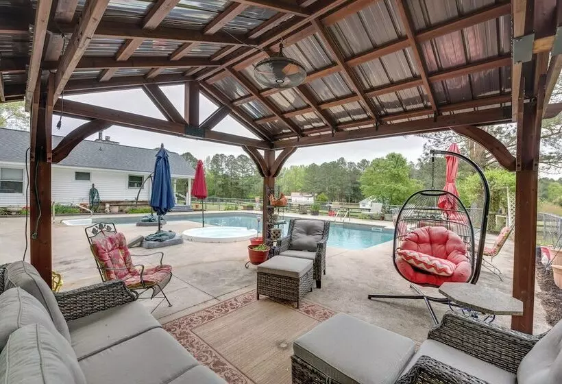 Buckhead Cabin W/ Fireplaces & Private Pool!