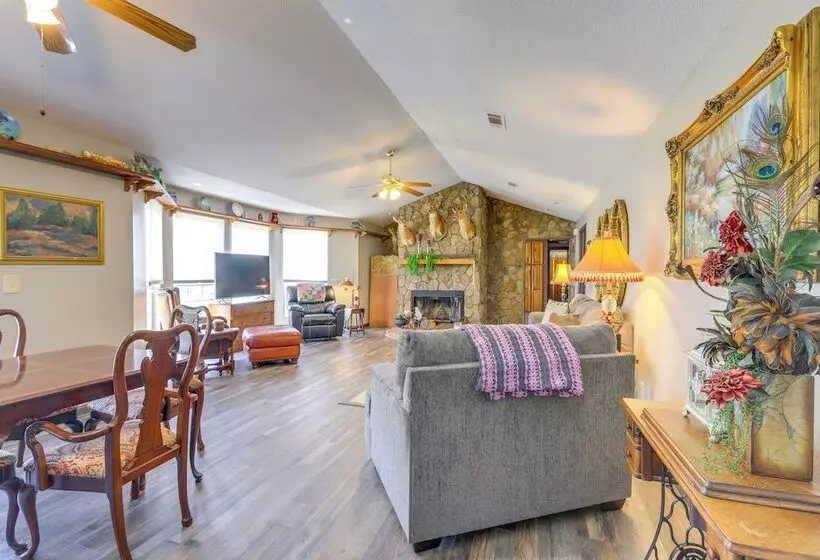 Buckhead Cabin W/ Fireplaces & Private Pool!