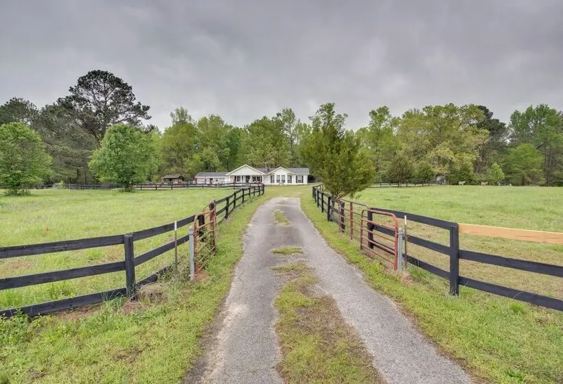 Buckhead Cabin W/ Fireplaces & Private Pool!