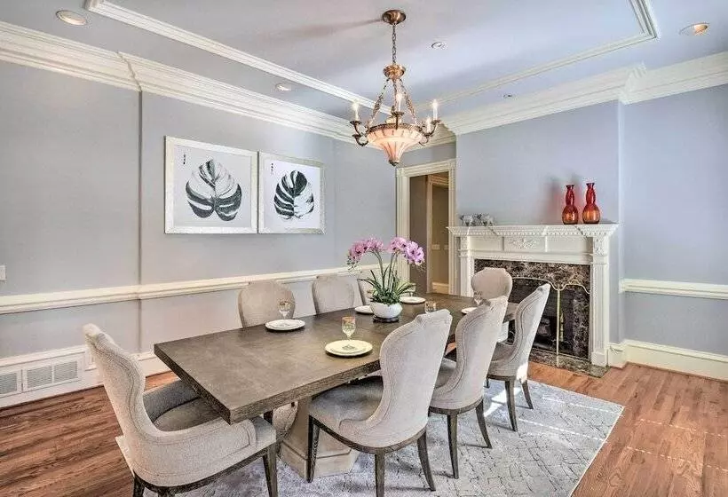 Buford Mansion W/ Pool ~ 14 Mi To Lake Lanier