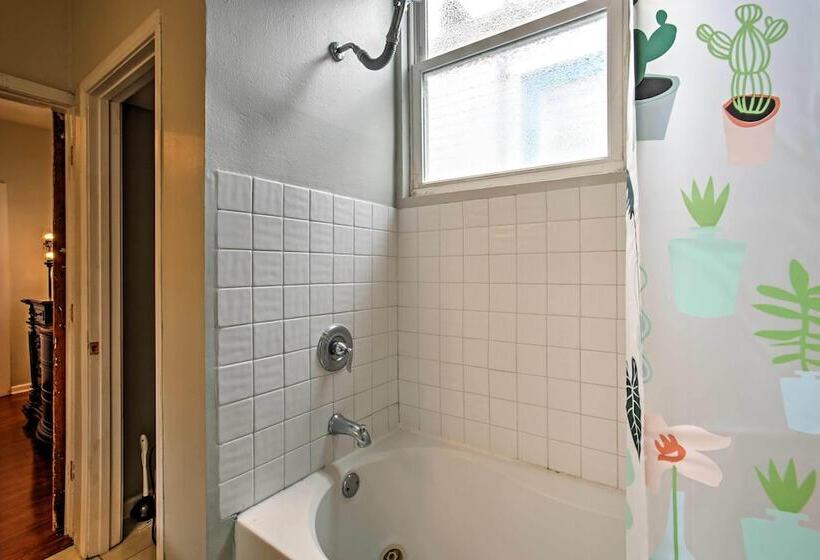 5 Mi To Bourbon Street: Central Nola Home