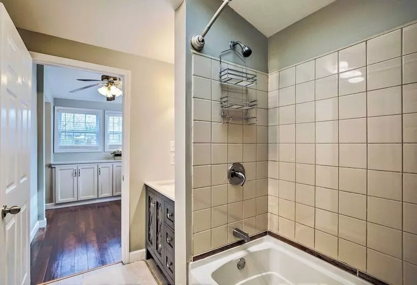 Cheery Cottage W/ Yard < 1 Mile To Marietta Square