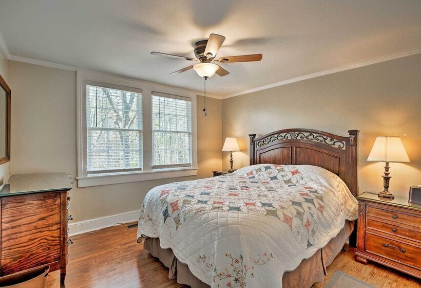 Cheery Cottage W/ Yard < 1 Mile To Marietta Square