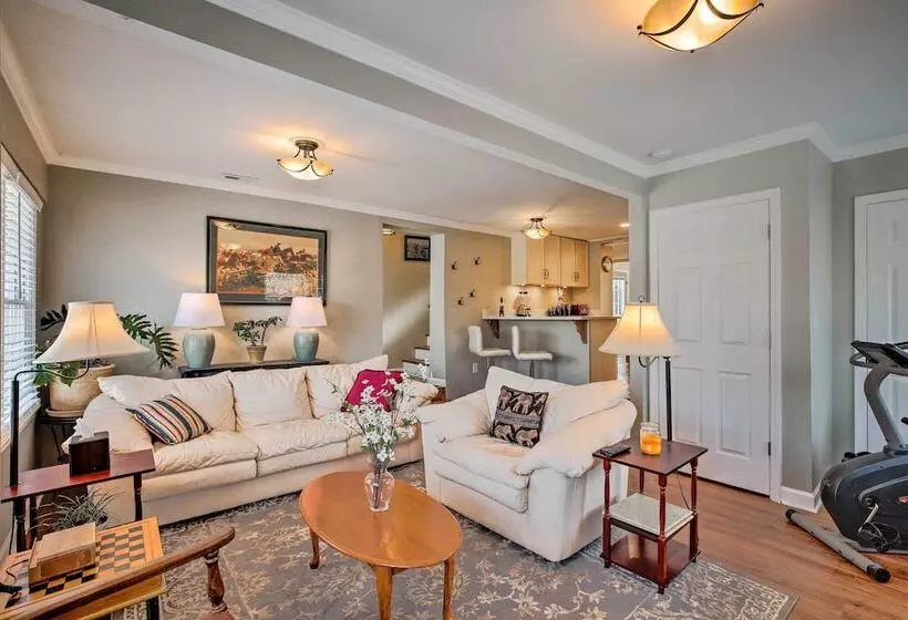 Cheery Cottage W/ Yard < 1 Mile To Marietta Square