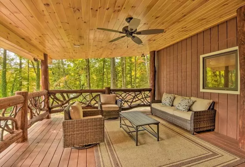 Clayton Retreat W/ Spacious Deck & Mtn Views!