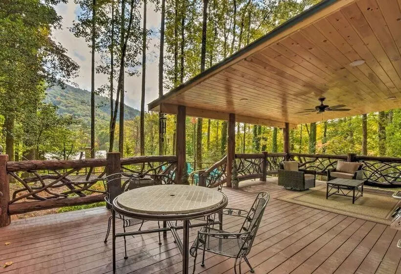 Clayton Retreat W/ Spacious Deck & Mtn Views!