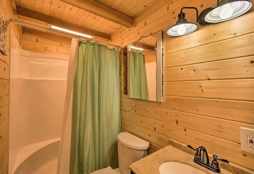 Clayton Retreat W/ Spacious Deck & Mtn Views!