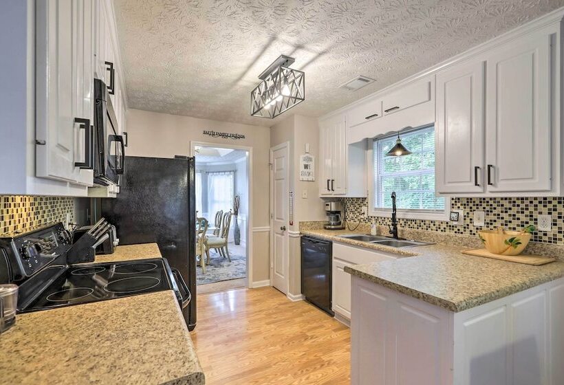 Covington Abode < 30 Mi To Stone Mtn Park!