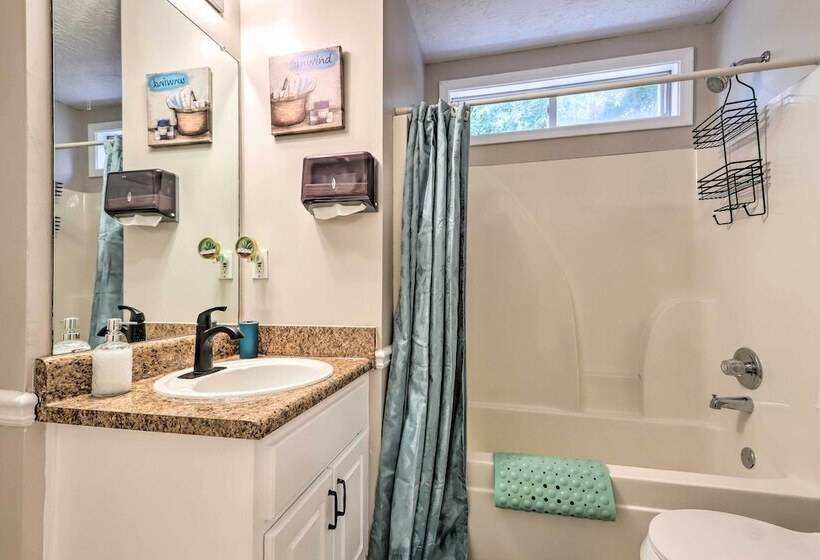 Covington Abode < 30 Mi To Stone Mtn Park!