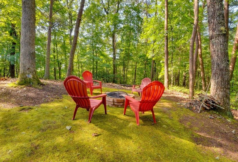 Cozy Cabin In Private Location W/ Hot Tub & Grill!