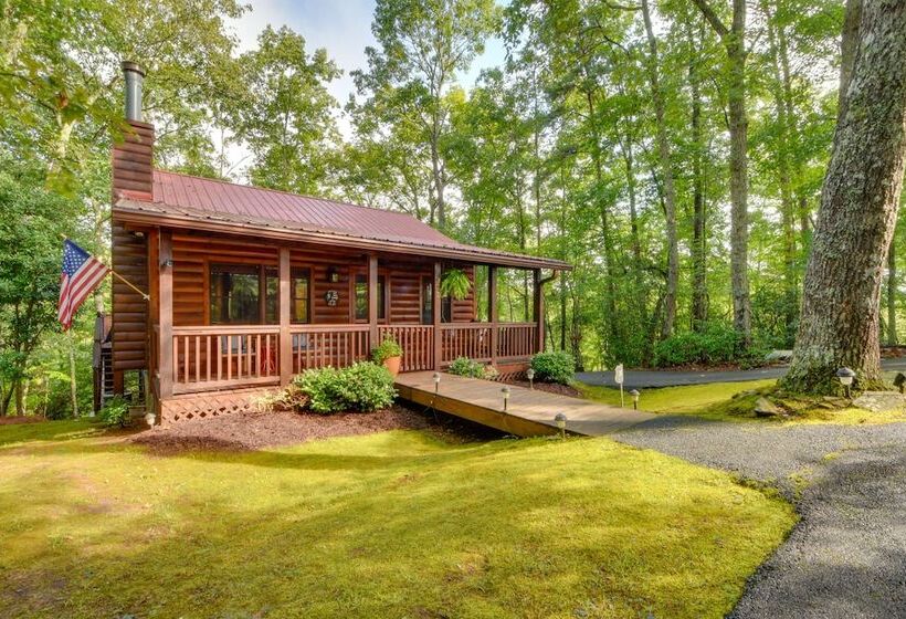 Cozy Cabin In Private Location W/ Hot Tub & Grill!