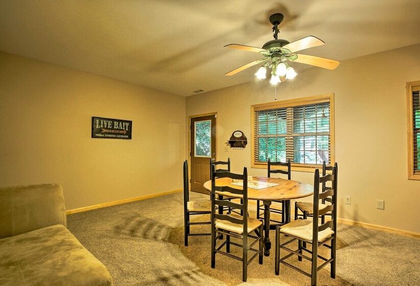 Cozy Cabin W/ Deck, Walk To Wildcat Creek & Dining