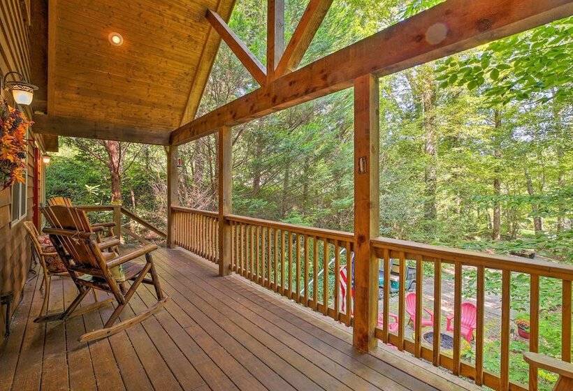 Cozy Cabin W/ Deck, Walk To Wildcat Creek & Dining