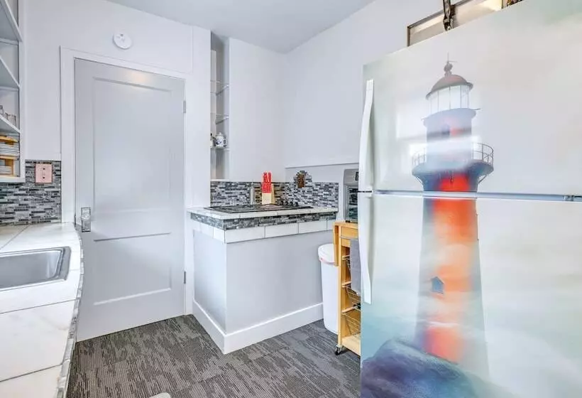 Cozy Wausau Home W/ Fireplace & Hot Tub Access