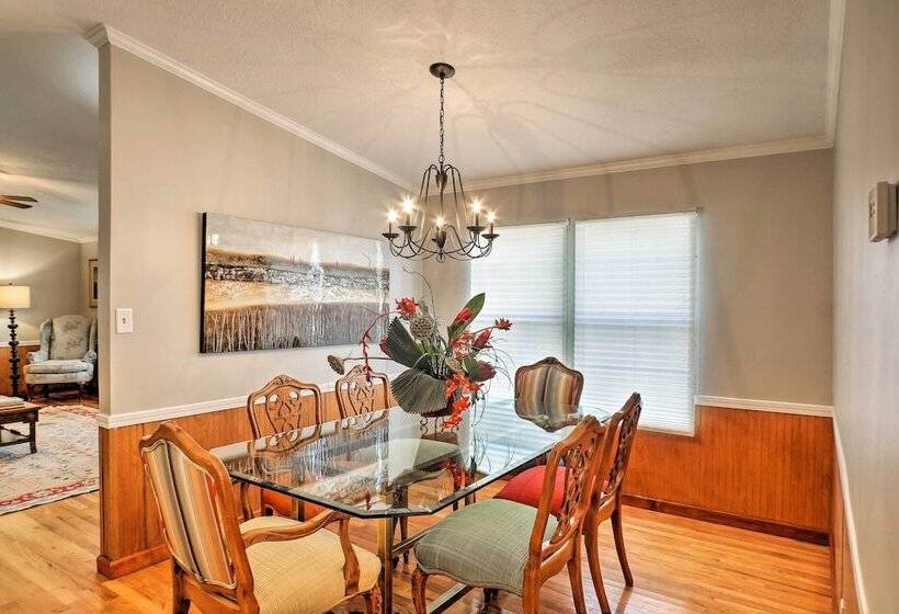 Dog Friendly Georgia Home W/ Grill & Fishing Pond!