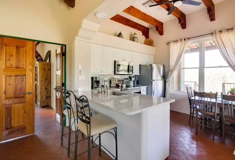 El Diamante  Mtn View Casita W/private Jacuzzi!