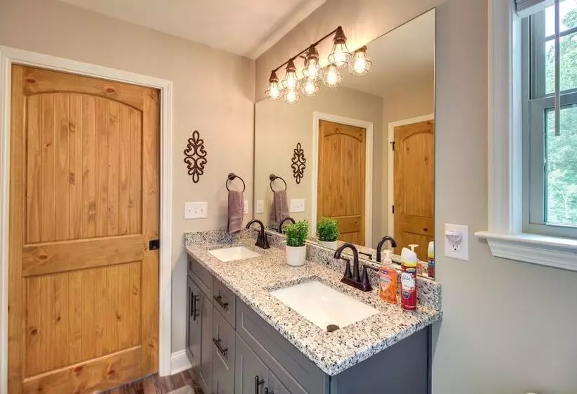 Ellijay Retreat W/ Access To Community Pools!