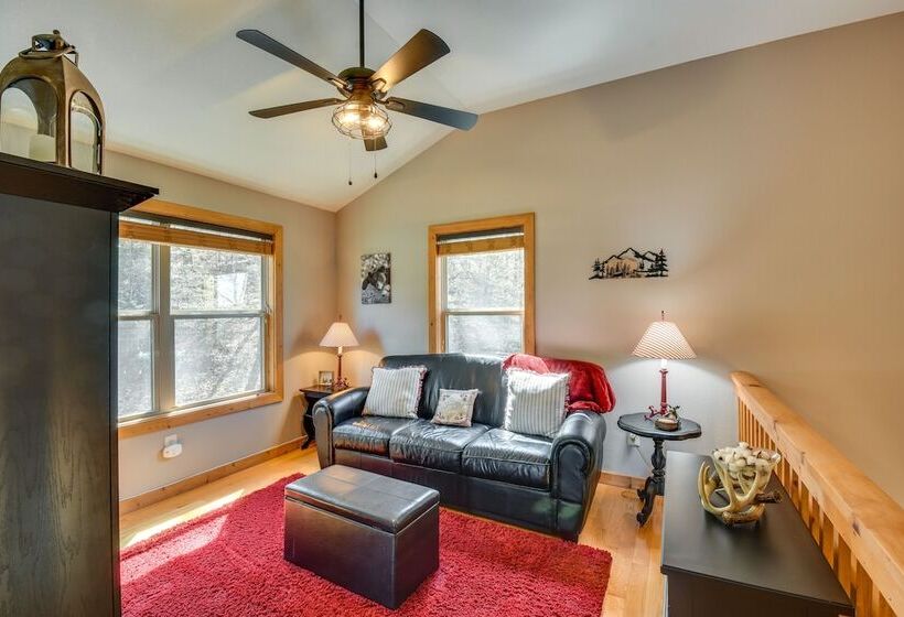 Georgia Retreat Game Room, Fire Pit & Grill!