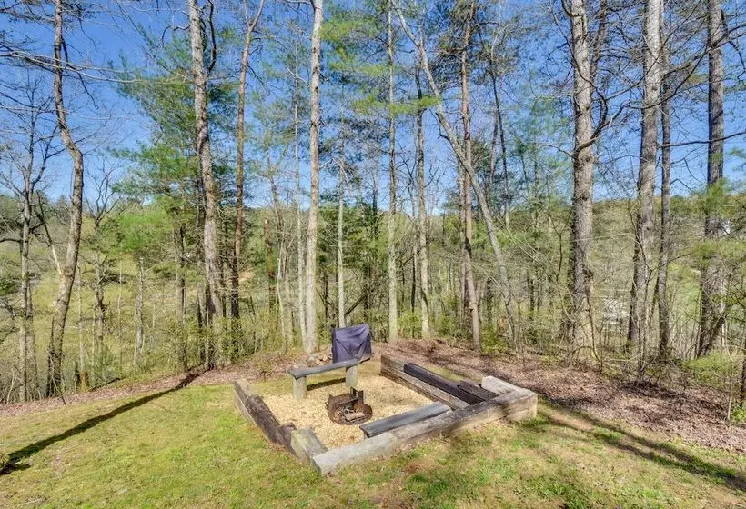 Georgia Retreat Game Room, Fire Pit & Grill!