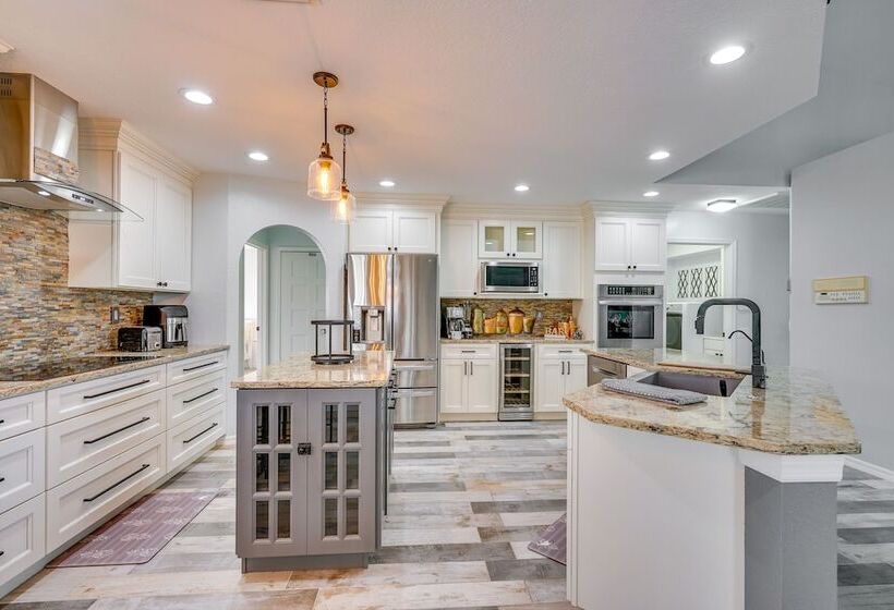 Gorgeous Punta Gorda Home W/ Lanai & Private Pool!