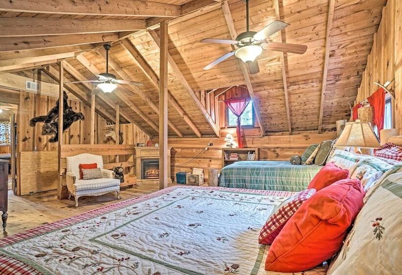 Helen Area Rustic Retreat ~ 5 Miles To Main Street