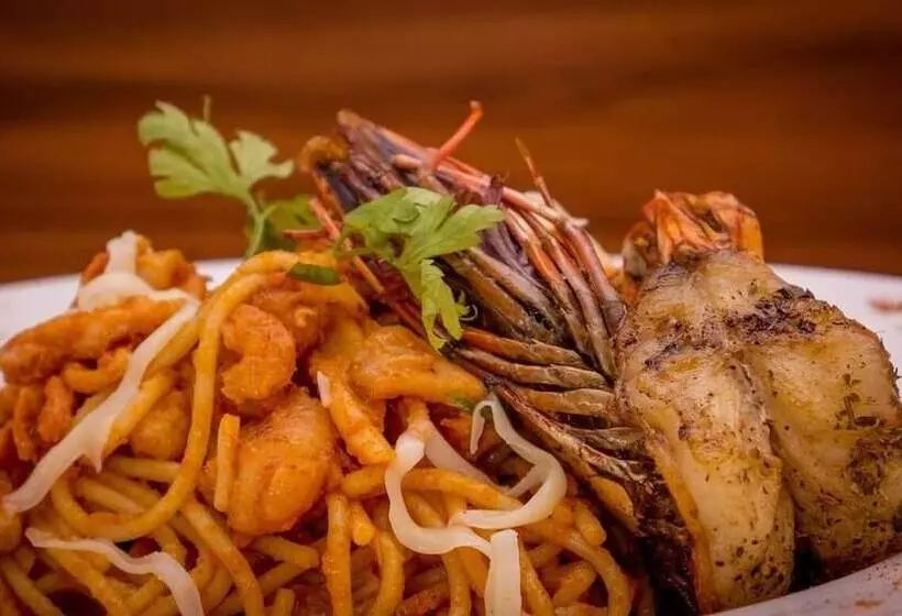 هتل Vintage Suites And Apartment