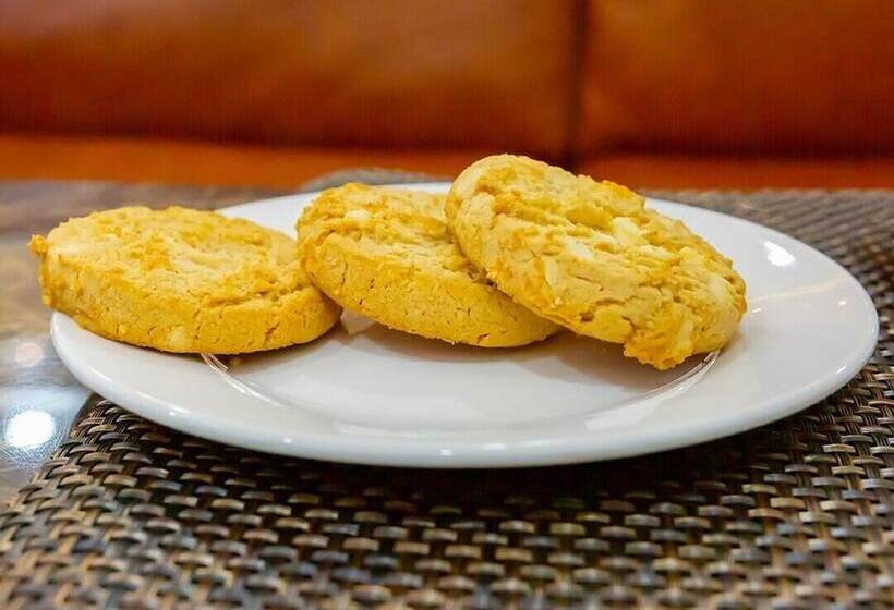 هتل Vintage Suites And Apartment