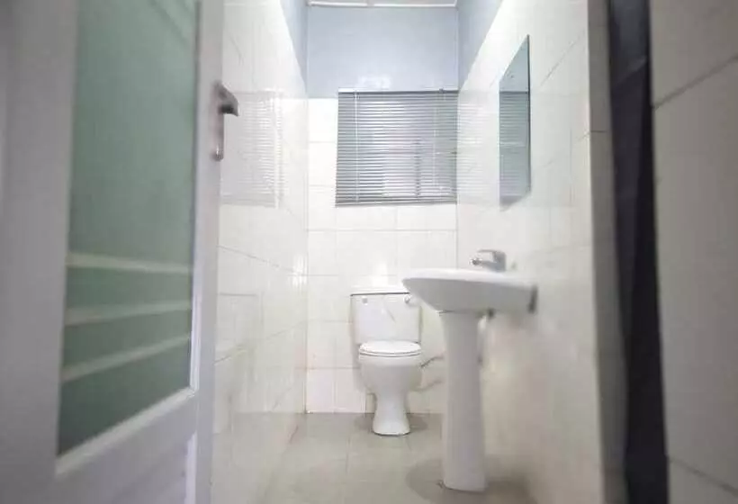 هتل Vintage Suites And Apartment