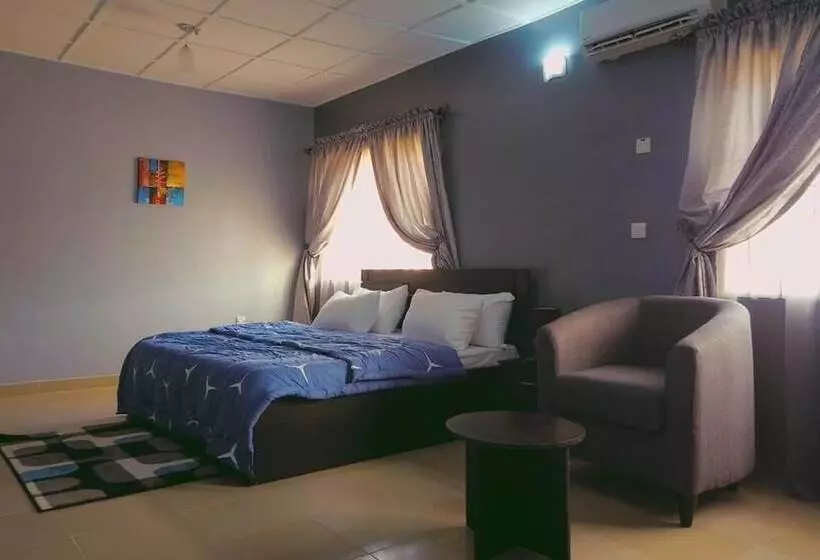 هتل Vintage Suites And Apartment