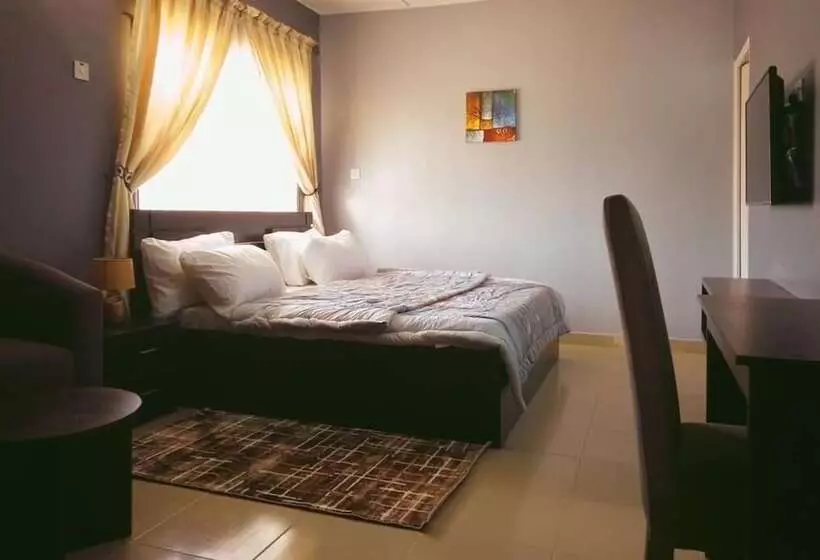 هتل Vintage Suites And Apartment