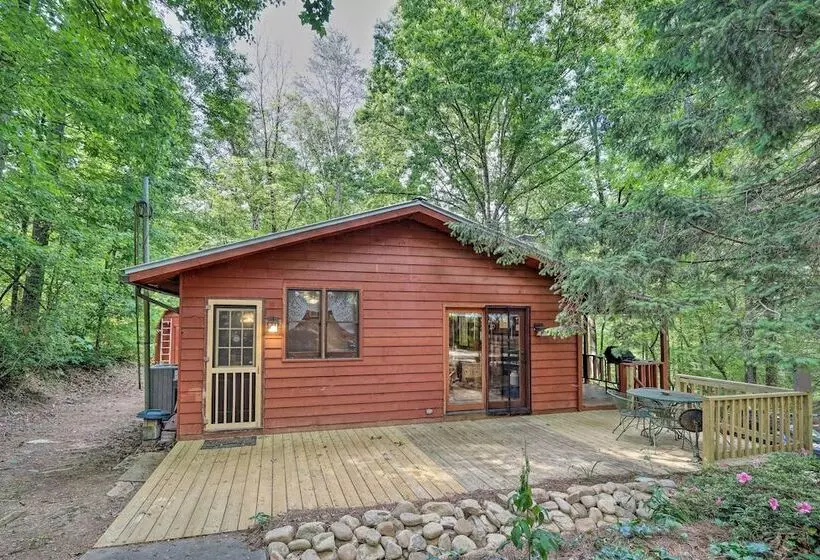 Idyllic Blue Ridge Cabin ~ 1 Mi To Downtown!