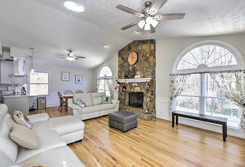 Immaculate Suwanee House W/ Pool & Game Room!