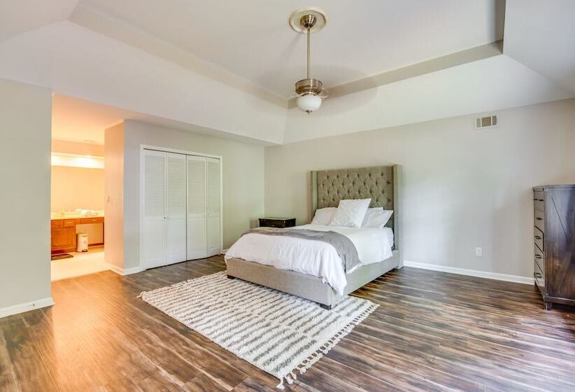 Lilburn Home W/ Deck, 20 Mi To Downtown Atlanta!