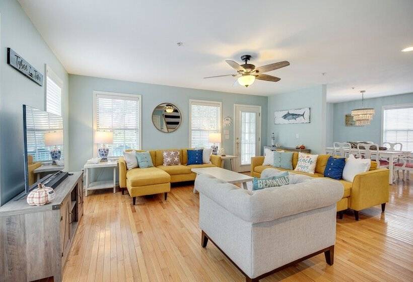 Lovely Tybee Island Home W/ Deck < 1 Mi To Beach!