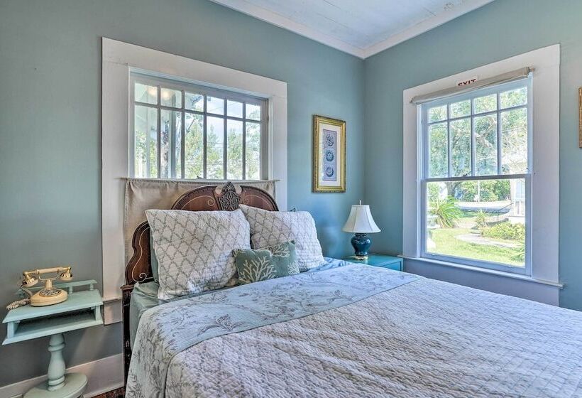 Moon Pie Cottage  Near Dtwn Ocean Springs!