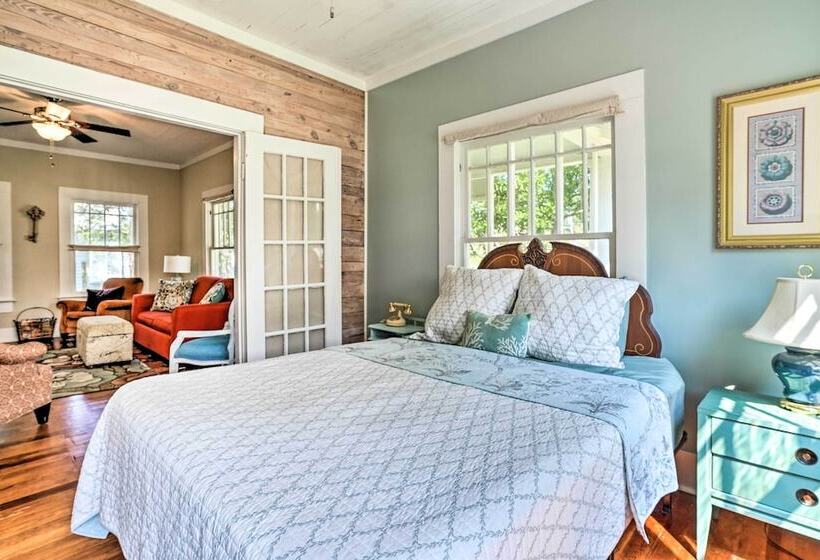 Moon Pie Cottage  Near Dtwn Ocean Springs!