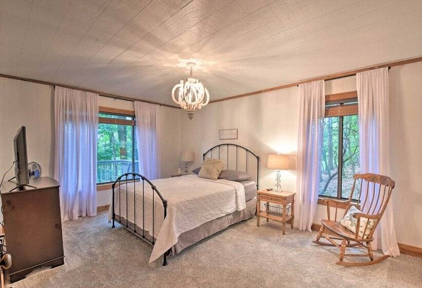 Mountain Mint Inn: Cabin W/ Resort Amenity Access!