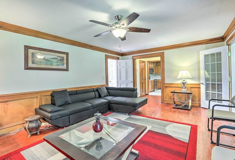 Pet Friendly House W/ Deck In Lawrenceville