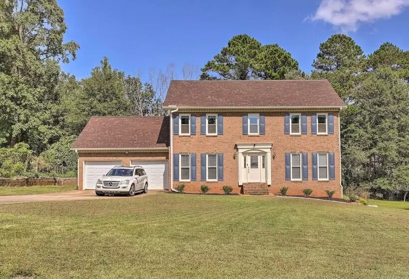 Pet Friendly House W/ Deck In Lawrenceville