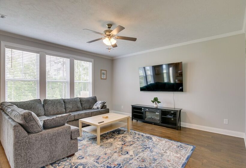 Pet Friendly & Spacious Grovetown Vacation Rental!