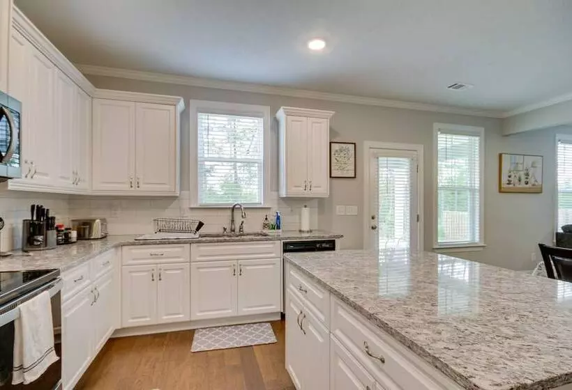 Pet Friendly & Spacious Grovetown Vacation Rental!