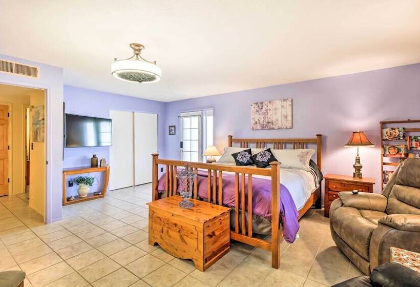 Pet Friendly Tucson Home W/ Heated Pool & Hot Tub