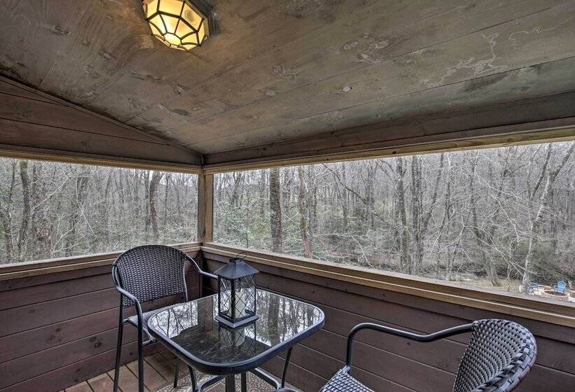 Picturesque Mountain Cabin W/ Hot Tub + Fire Pit!