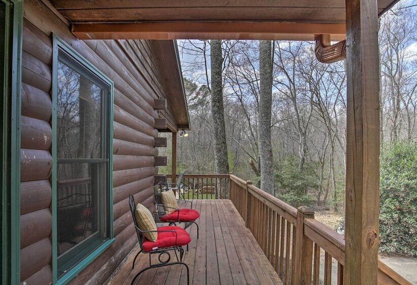 Picturesque Mountain Cabin W/ Hot Tub + Fire Pit!