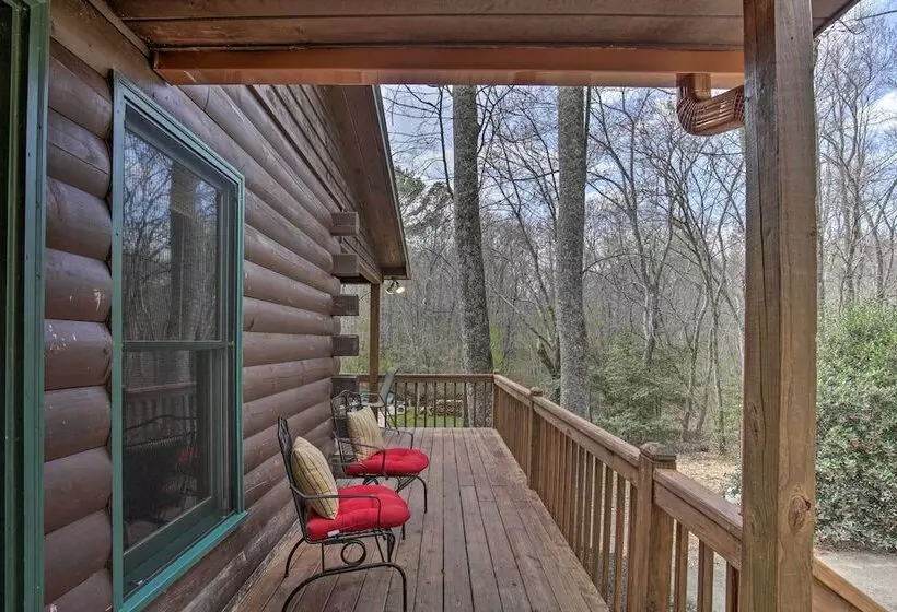 Picturesque Mountain Cabin W/ Hot Tub + Fire Pit!